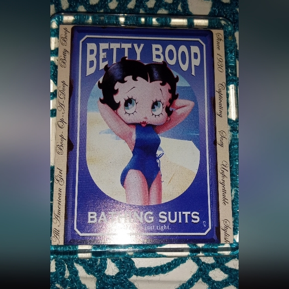 Betty Boop Magnet - Picture 1 of 2